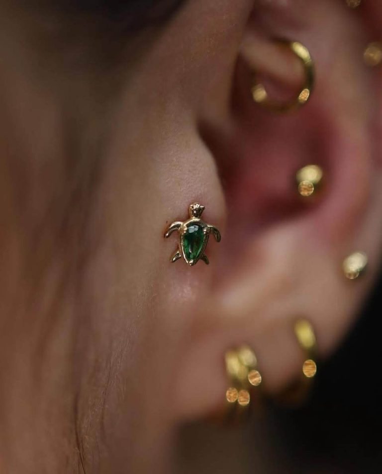 Black Heart Body Piercing Cairns — laser tattoo removal clinic in Cairns City