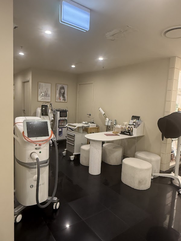 Freskin Beauty Clinic Sydney CBD β laser tattoo removal clinic in Sydney