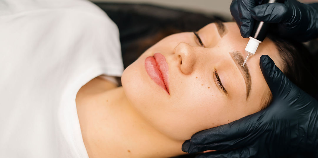 Atelier Anh - Semi Permanent Makeup Microblading Nano Eyebrows & Lip blush Lash extensions Laser Removal in DDO, Montreal — laser tattoo removal clinic in Dollard-Des Ormeaux
