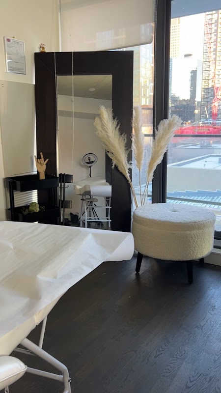 SEVEN78 ARTISTRY - Private eyebrow studio + beauty academy (Permanent make-up, brow shaping, lamination, tint, and more) — laser tattoo removal clinic in Calgary