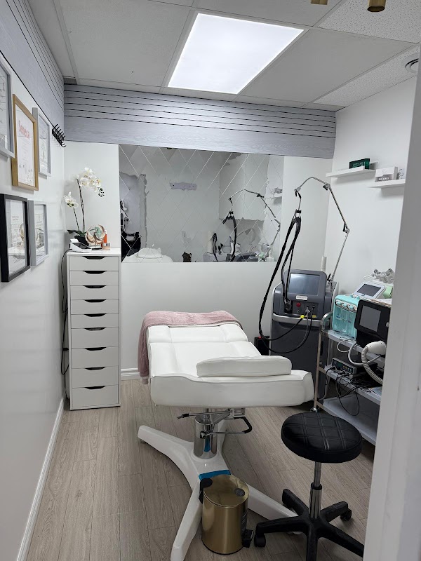 Sonia Cosmetic Clinic — laser tattoo removal clinic in Toronto