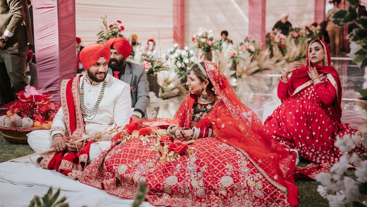 Karneet Kaur Luxury Unisex Salon And Academy — laser tattoo removal clinic in Amritsar, Amritsar Cantt.