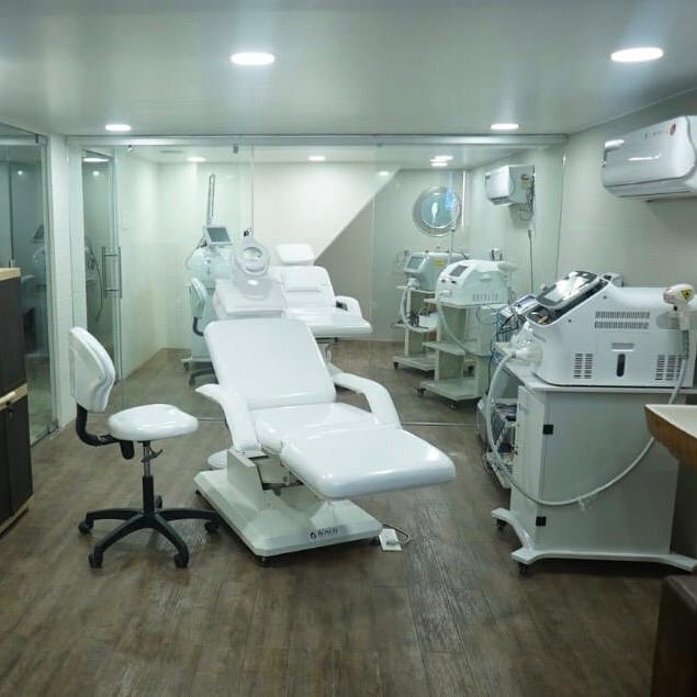 Kayna Cosmetic & Laser Clinic | Skin Care Clinic For Acne Scars, Hydra Facial, Skin Pigmentation, Laser Hair Removal, Skin — laser tattoo removal clinic in Raipur