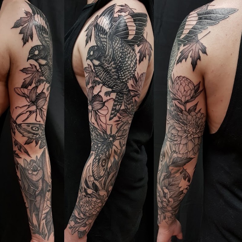 Sacred Tattoo — laser tattoo removal clinic in Kingsland