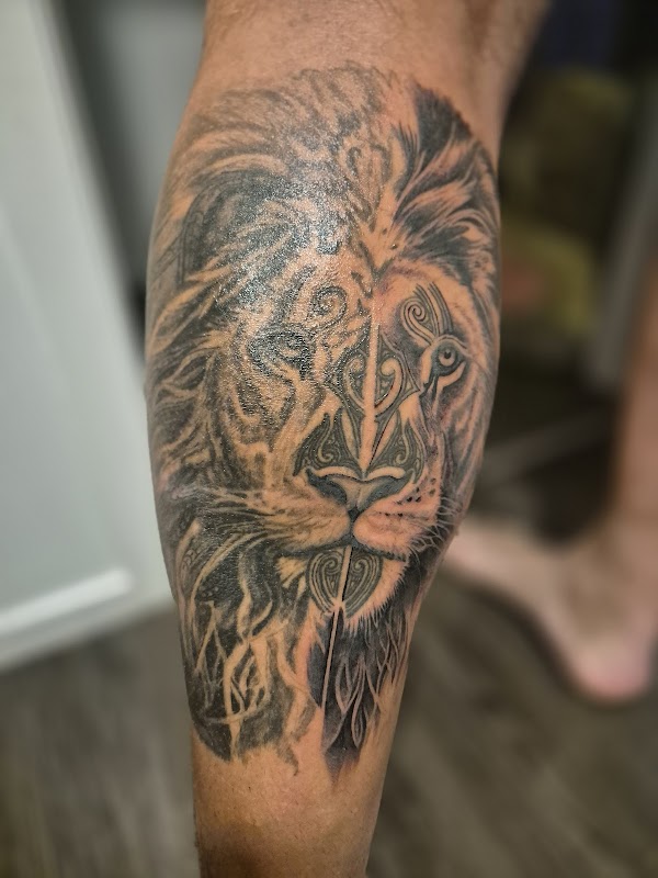 Sinatras Custom Tattoos — laser tattoo removal clinic in Te Aro