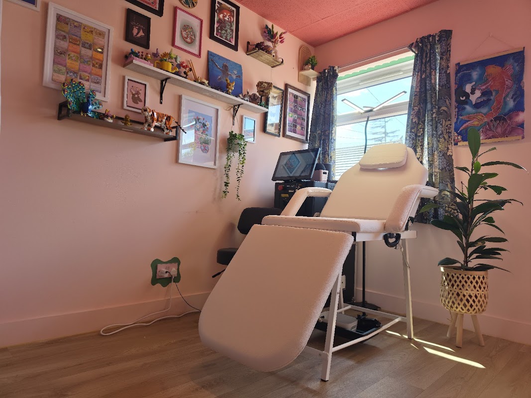 LIL SPICY TATTOO REMOVAL — laser tattoo removal clinic in Portsmouth