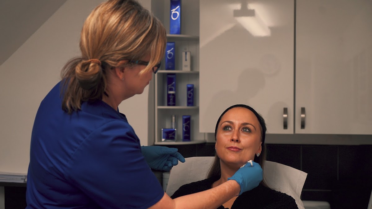 Hilton Skin & Body Clinics — laser tattoo removal clinic in Reading