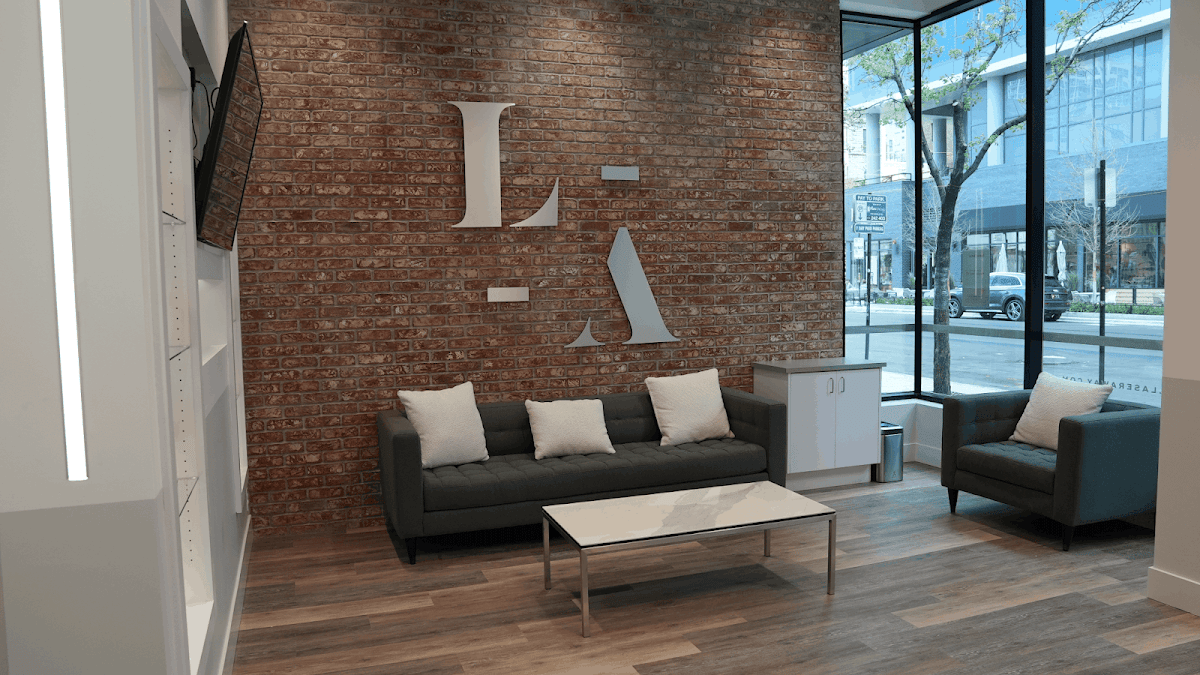 LaserAway River North — laser tattoo removal clinic in Chicago
