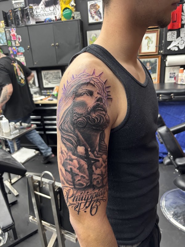 Horns & Halos Tattoo Studio | H & H Tattoo | Piercings | tattoo removal — laser tattoo removal clinic in Rockwall