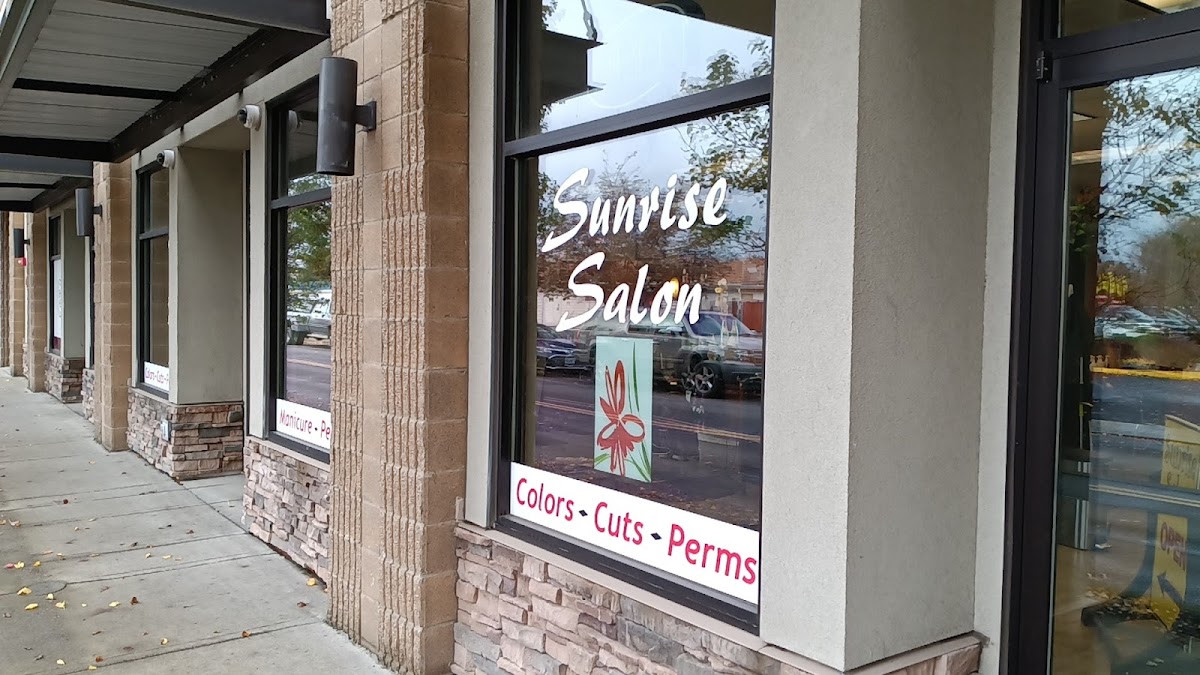 Sunrise salon — laser tattoo removal clinic in Gresham