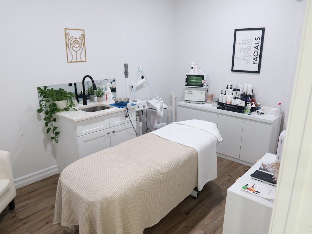 Heights Aesthetic Laser Center — laser tattoo removal clinic in Brooklyn