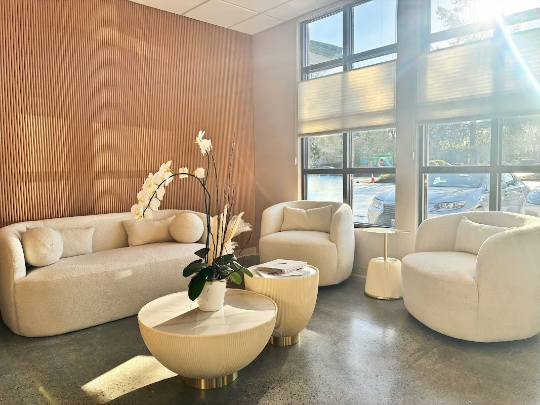 MBellish Studio by Maria β laser tattoo removal clinic in Mercer Island