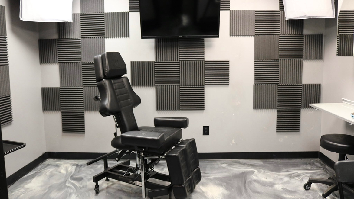 Evolved Body Arts β laser tattoo removal clinic in Edgewood