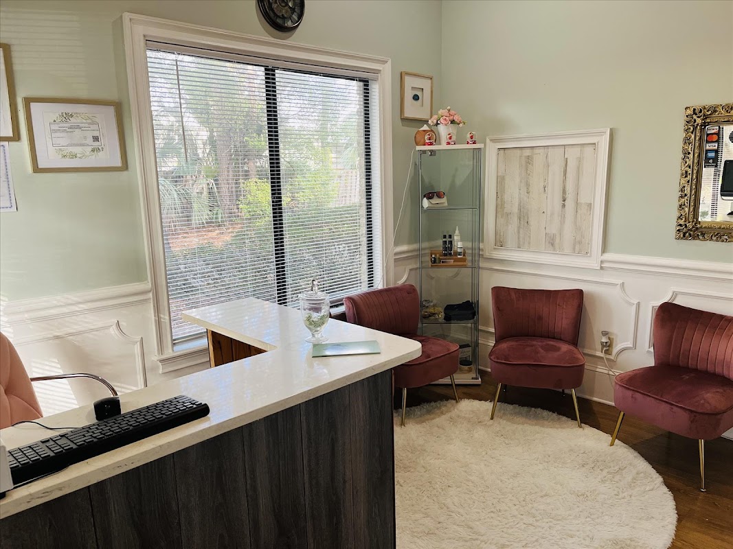 Viana Salon & Spa — laser tattoo removal clinic in Jacksonville
