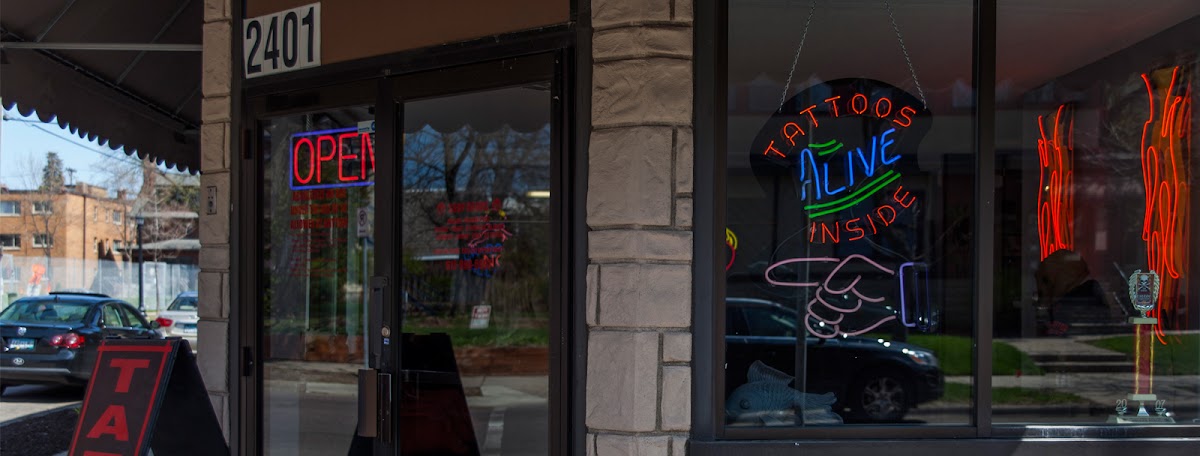 Guns N' Needles Tattoo โ laser tattoo removal clinic in Minneapolis