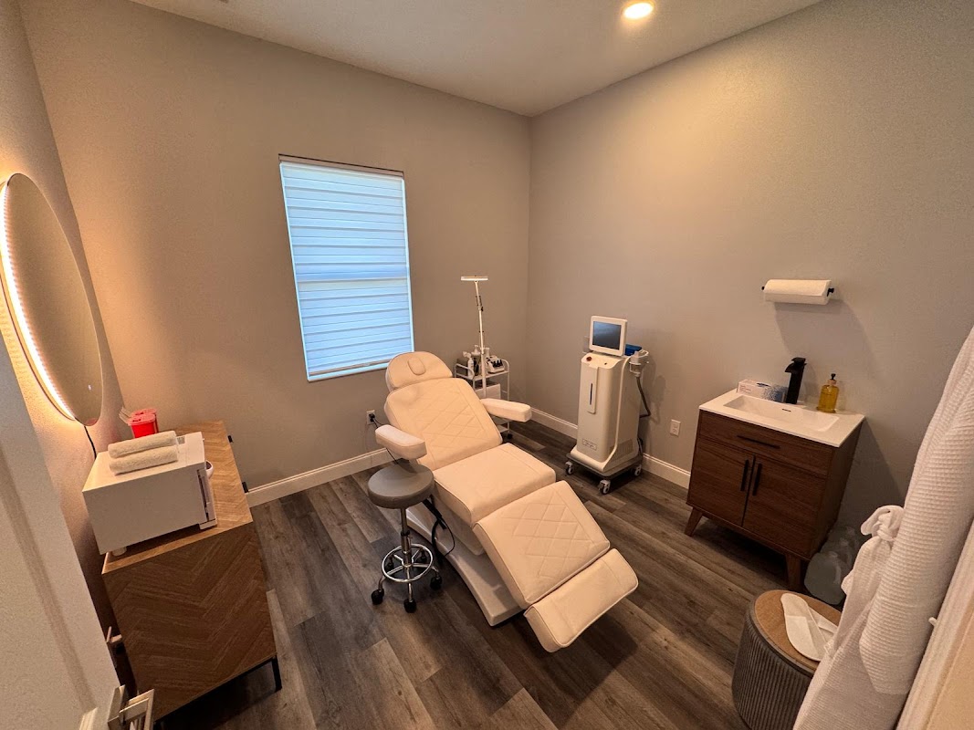 You Glow Aesthetics Tampa — laser tattoo removal clinic in Riverview