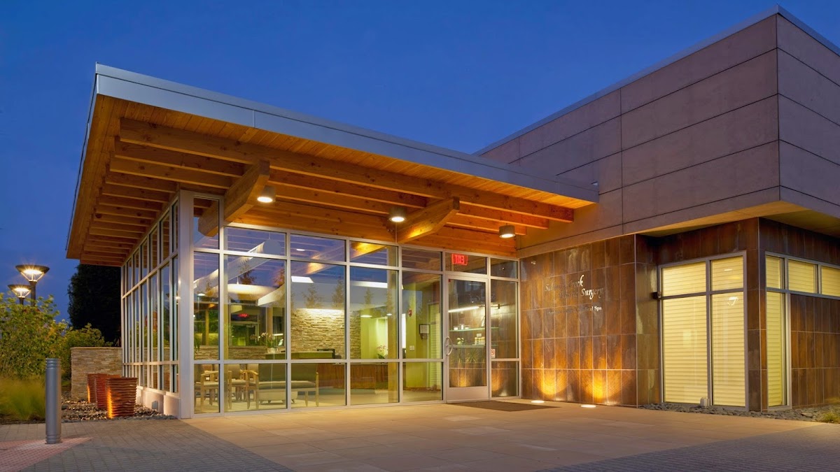 Salmon Creek Plastic Surgery — laser tattoo removal clinic in Vancouver